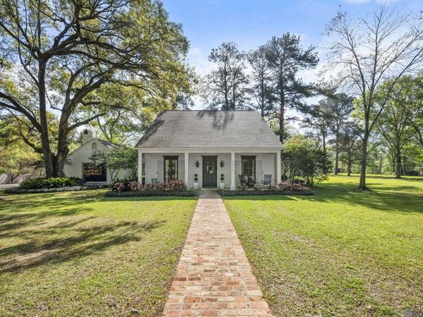 1015 Claiborne Rd, Saint George, LA 70810