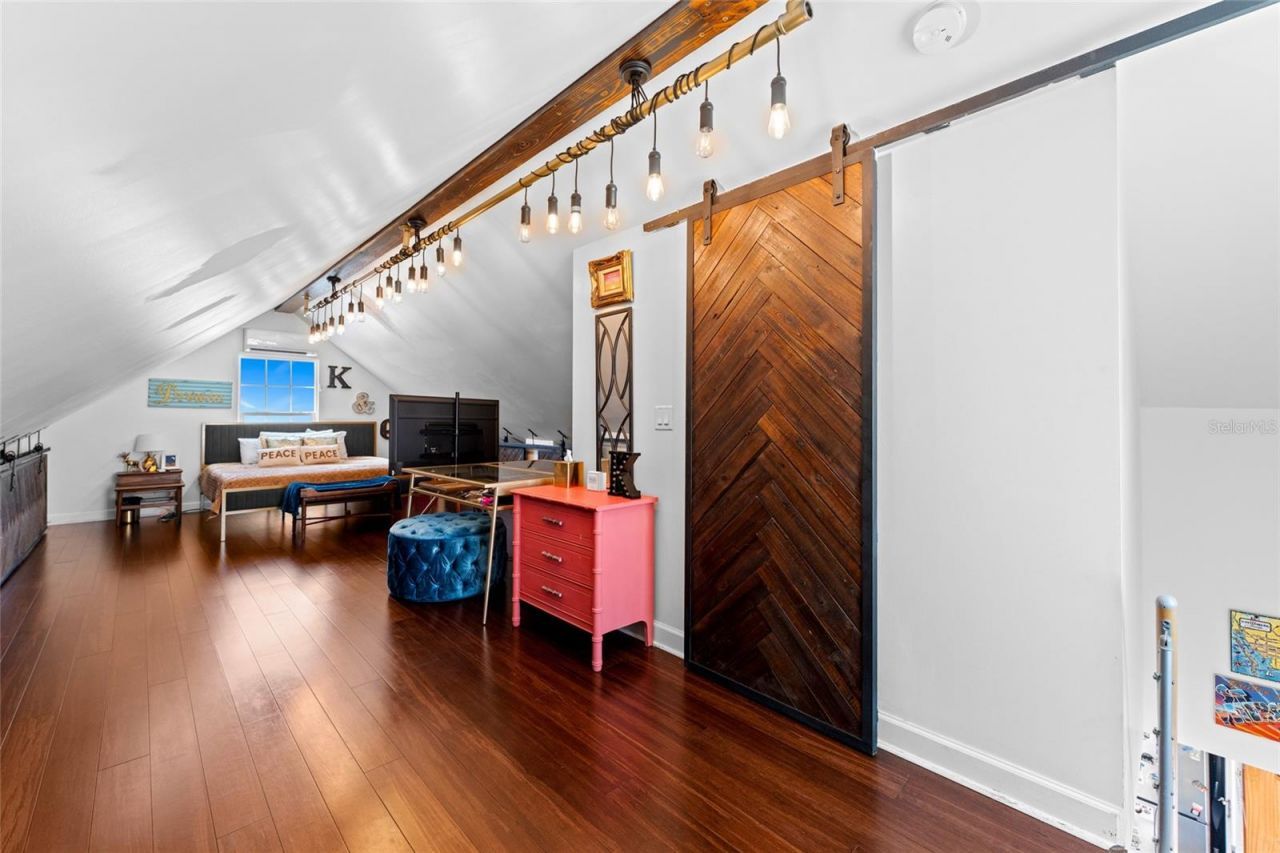 783 30th Avenue N, Saint Petersburg, FL 33704 Photo