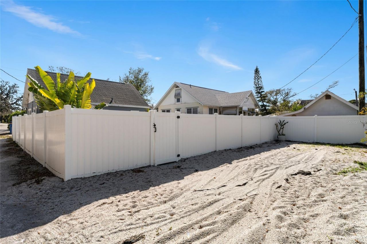 783 30th Avenue N, Saint Petersburg, FL 33704 Photo