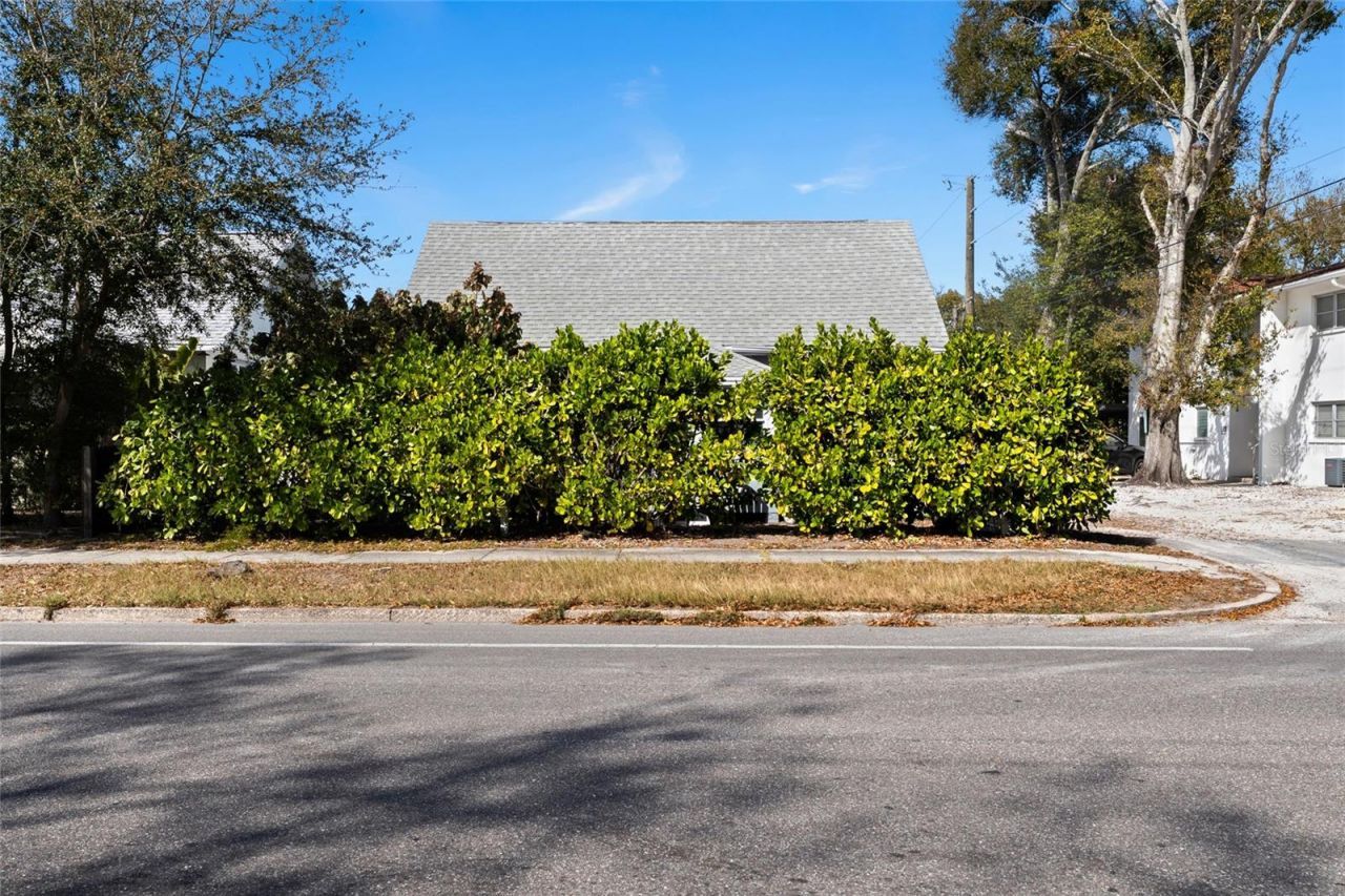 783 30th Avenue N, Saint Petersburg, FL 33704 Photo