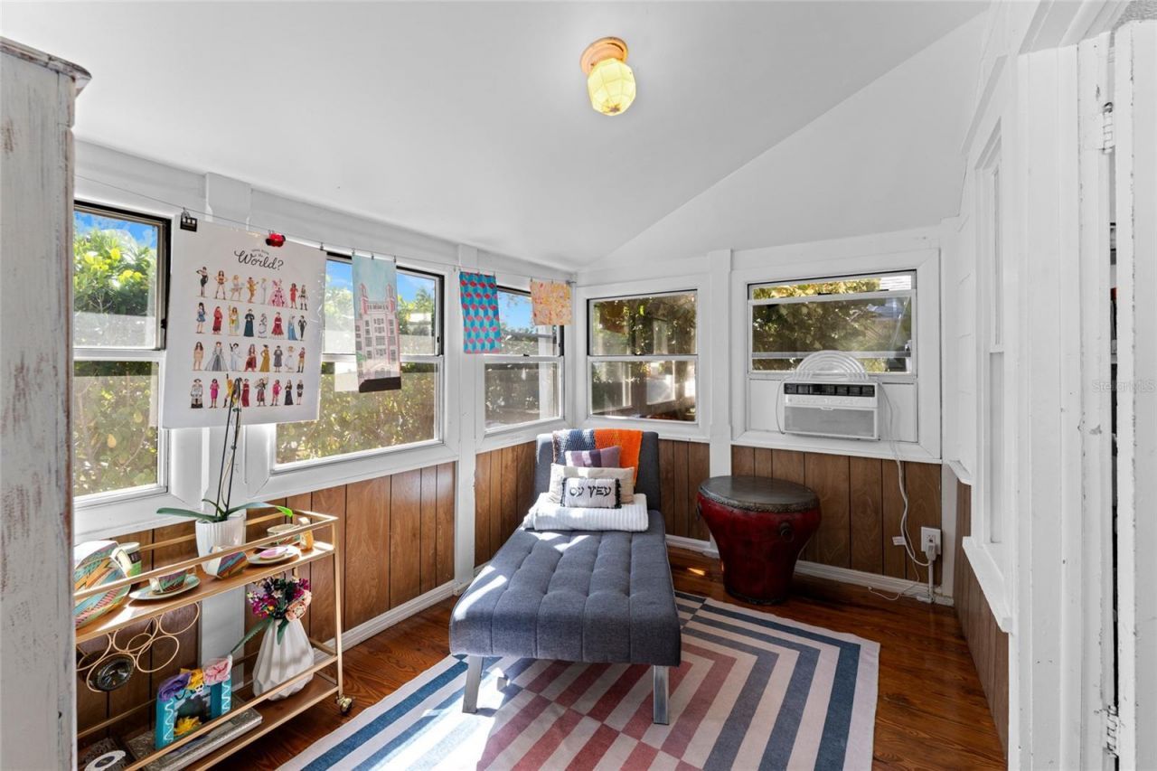 783 30th Avenue N, Saint Petersburg, FL 33704 Photo