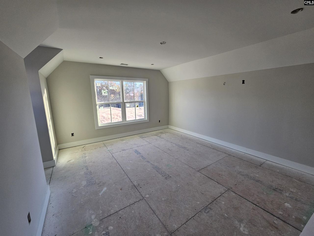 2025 Fairway View  Photo 13