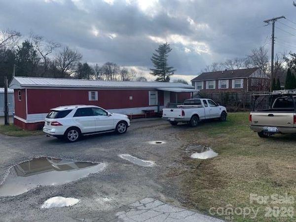 27 KAYLA WEST Drive , Pisgah Forest, NC 28768