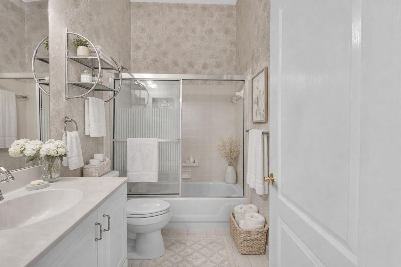 9165 Vineland Court, Unit Apt. C, Boca Raton, FL 33496 Photo