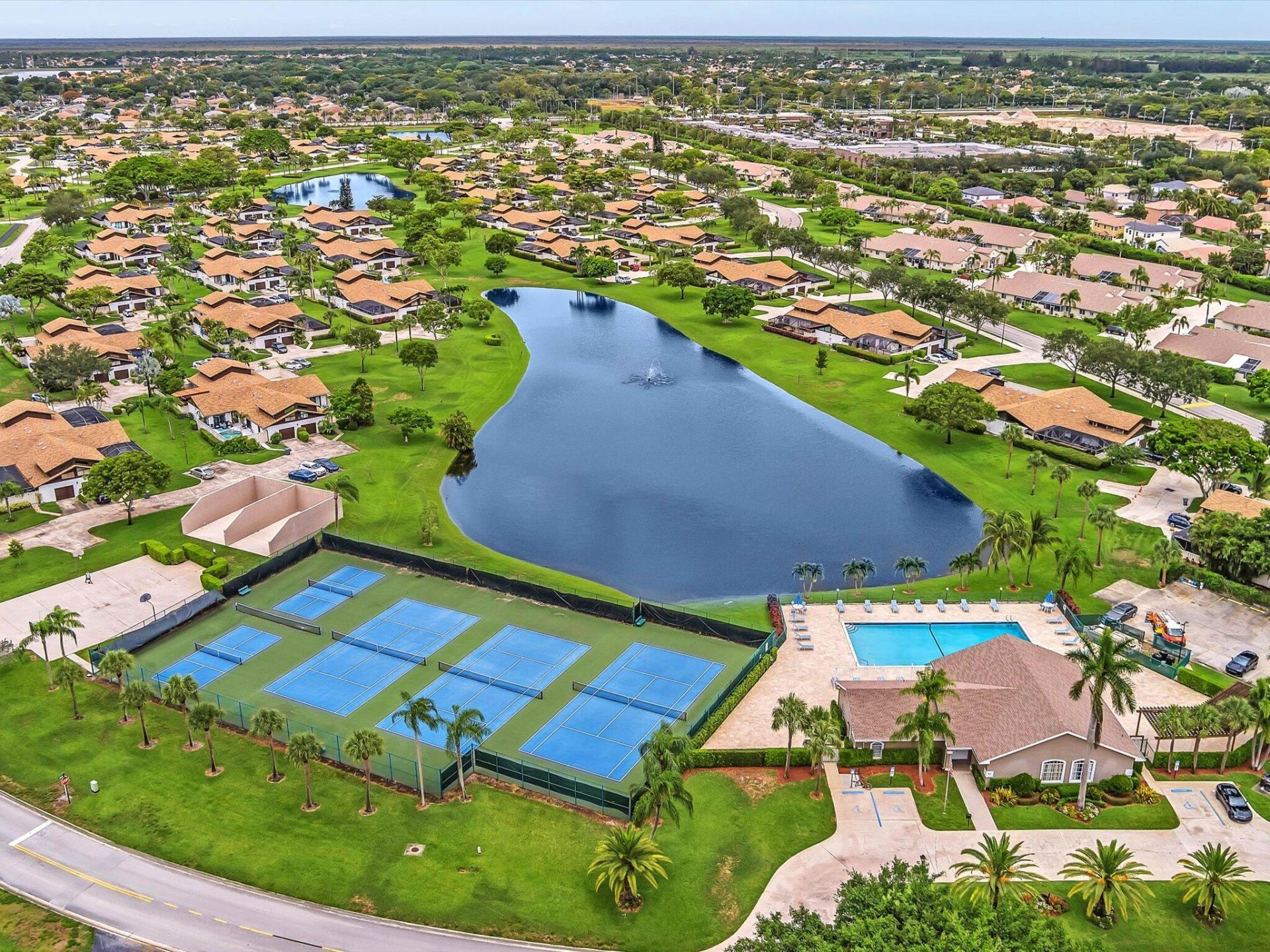 9165 Vineland Court, Unit Apt. C, Boca Raton, FL 33496 Photo