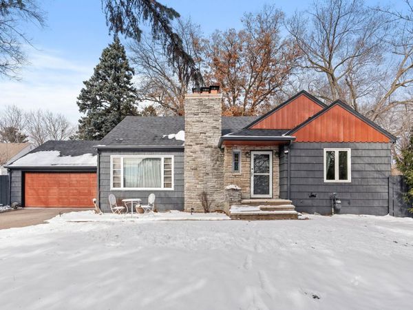 345 Capitol View Avenue, Roseville, MN 55113