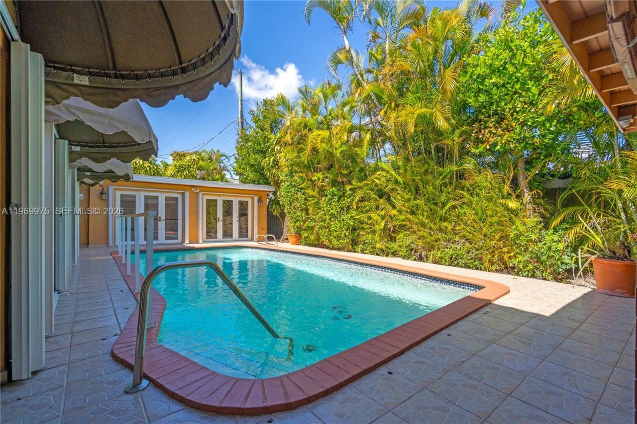 7941 SW 18th Ter, Miami, FL 33155 Photo