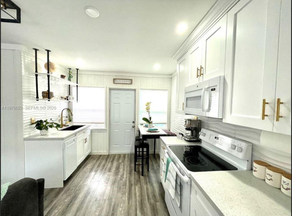 1218 N 24th Ave , Hollywood, FL 33020 Photo