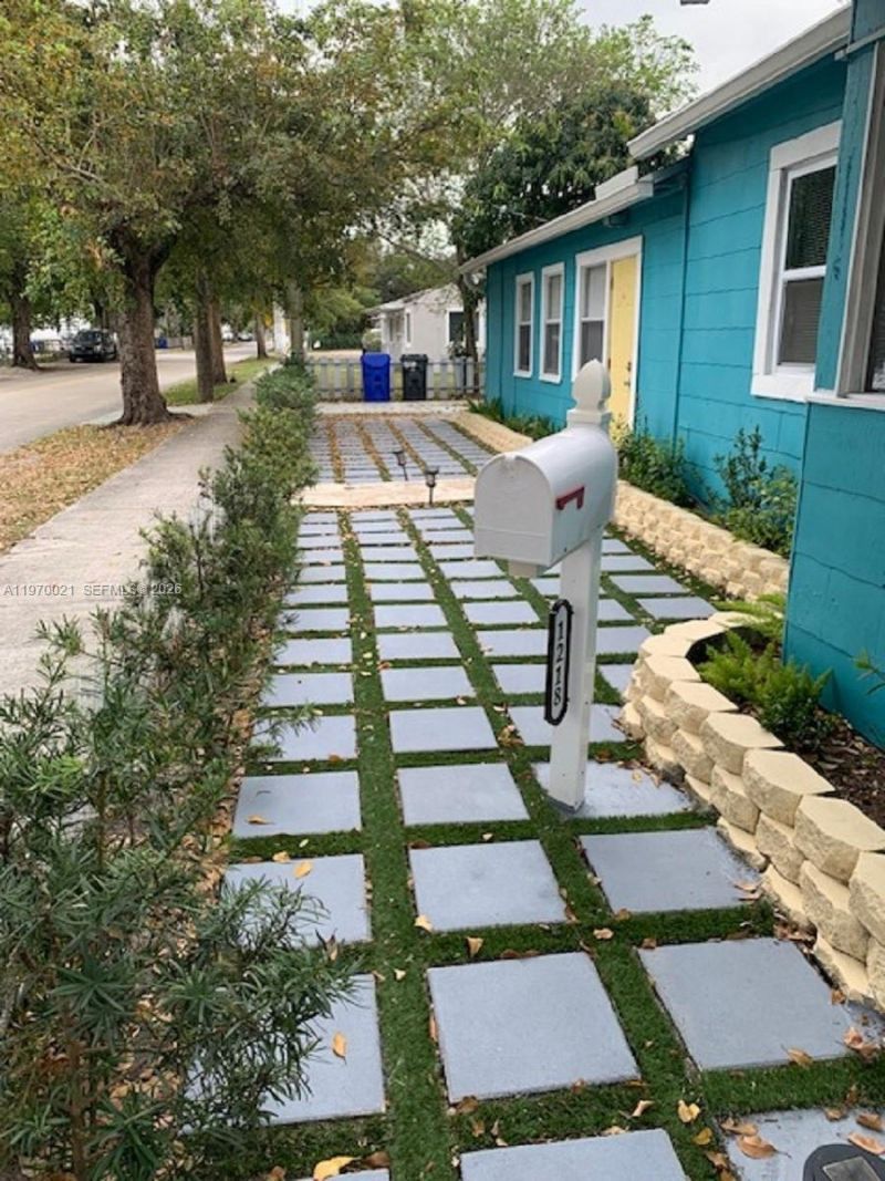 1218 N 24th Ave , Hollywood, FL 33020 Photo