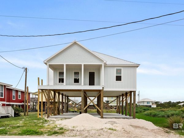 479 E Buchanan Court, Gulf Shores, AL 36542