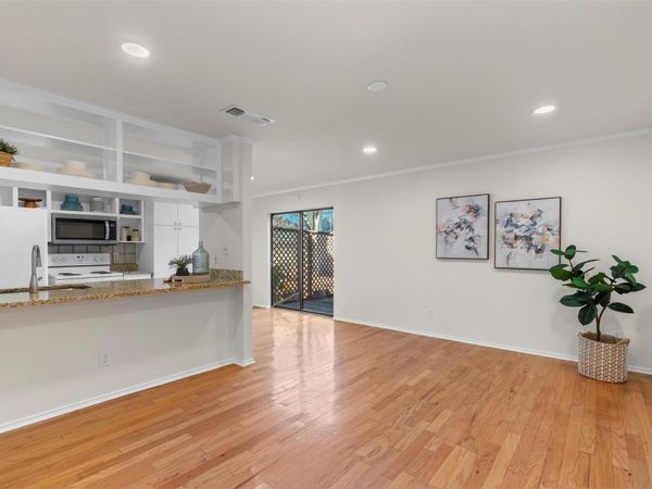 900 Taulbee LN, Unit 109, Austin, TX 78757