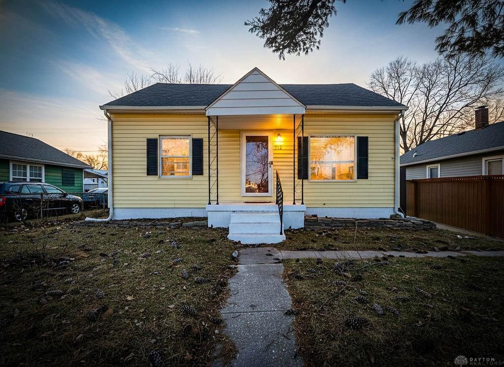 712 Buena Avenue, Middletown, OH 45044 Main Photo