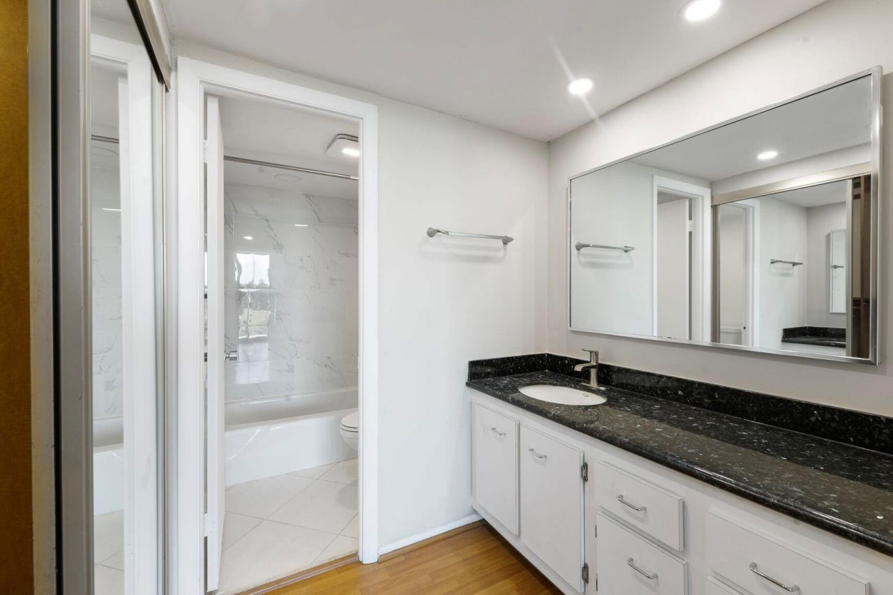 3800 N Hills Drive, Unit 402, Hollywood, FL 33021 Photo