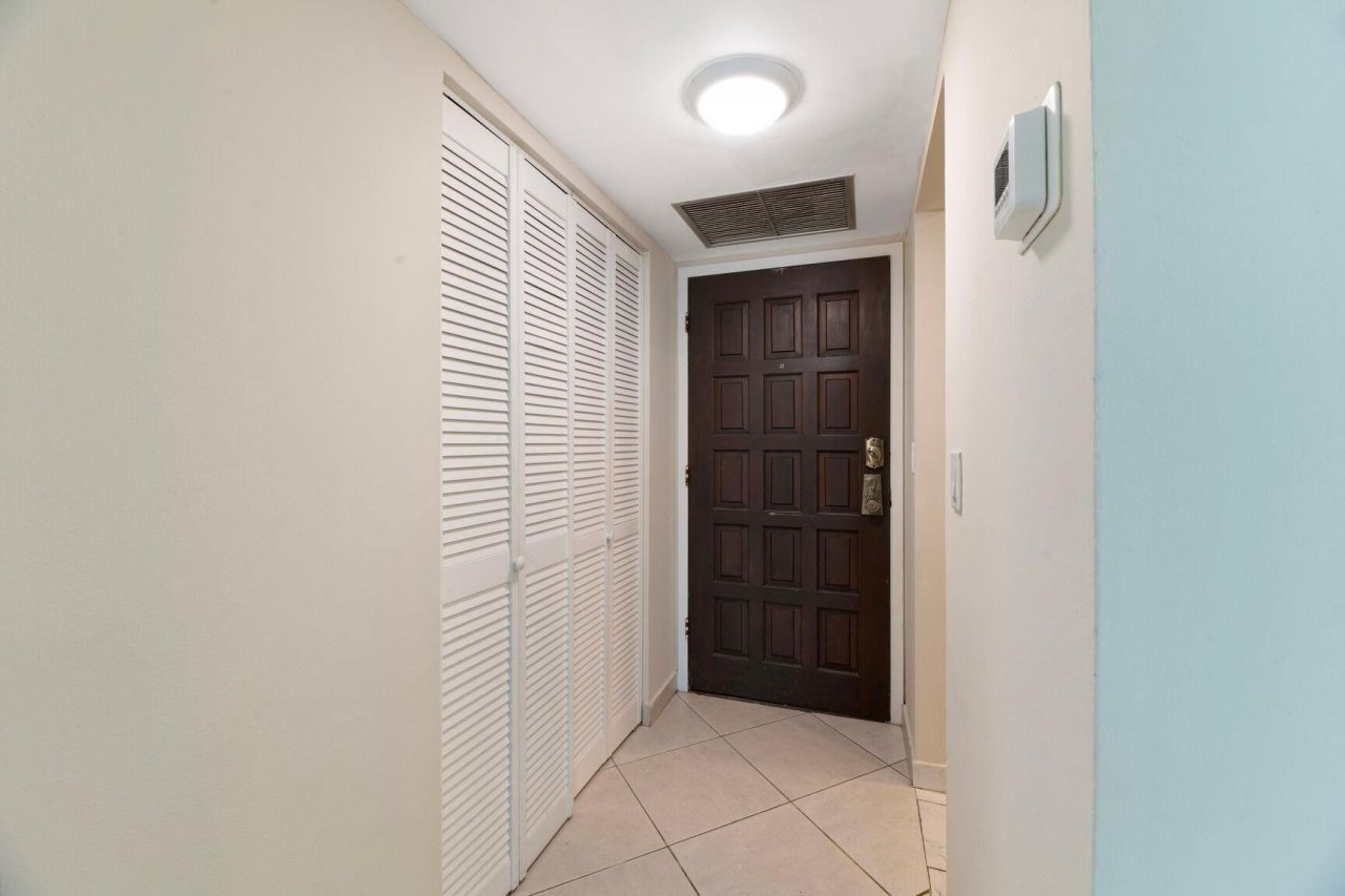 3800 N Hills Drive, Unit 402, Hollywood, FL 33021 Photo