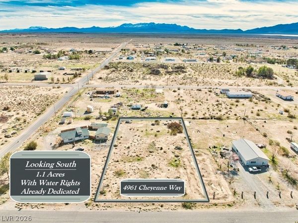 4961 E Cheyenne Way , Pahrump, NV 89061