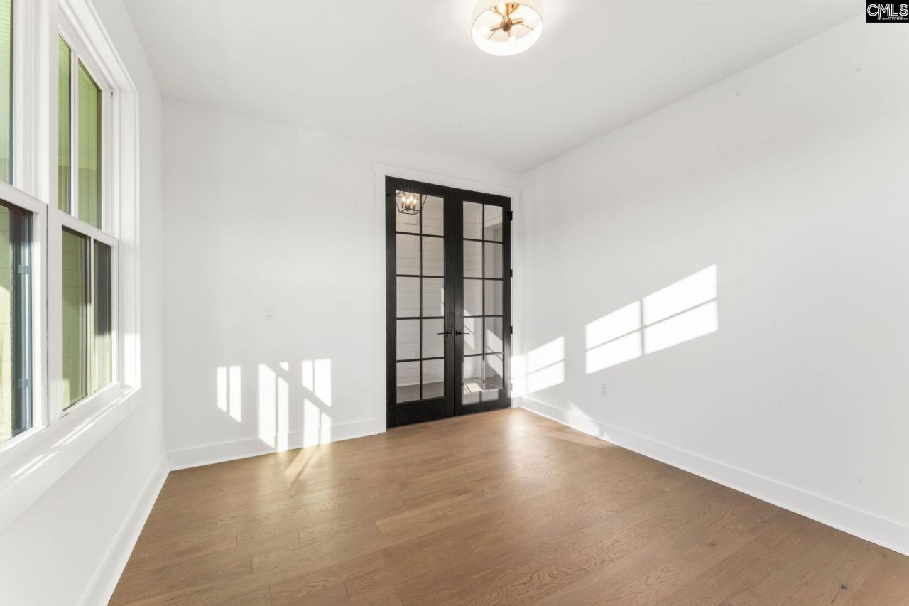 2037 Fairway View  Photo 6