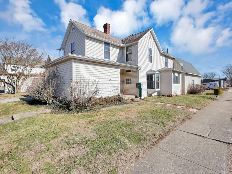 302 Washington Avenue, Lancaster, OH 43130 Photo 2