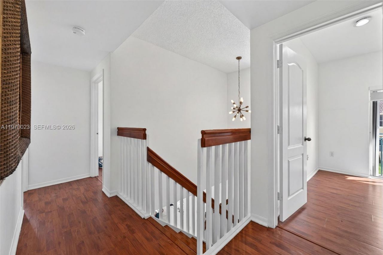 2302 NW 161st Ter, Pembroke Pines, FL 33028 Photo