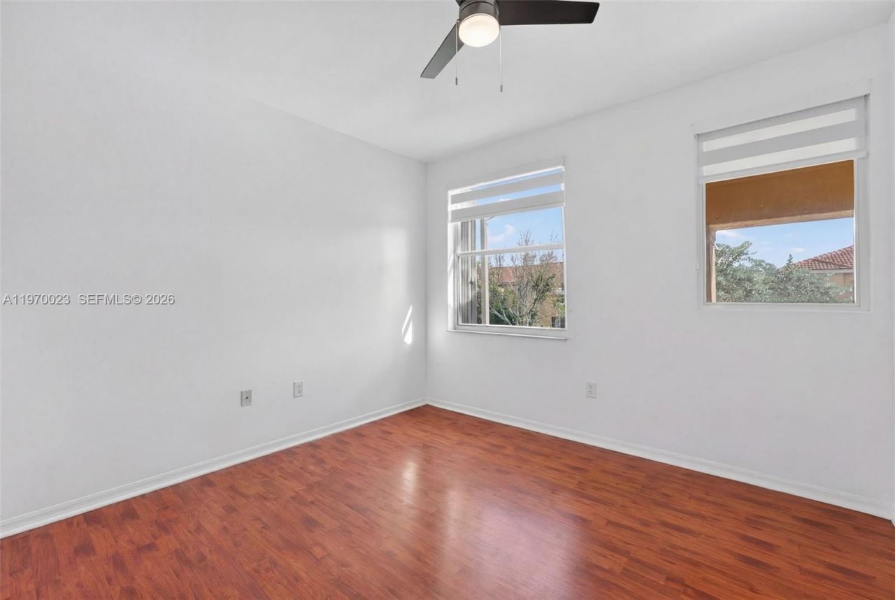 2302 NW 161st Ter, Pembroke Pines, FL 33028 Photo