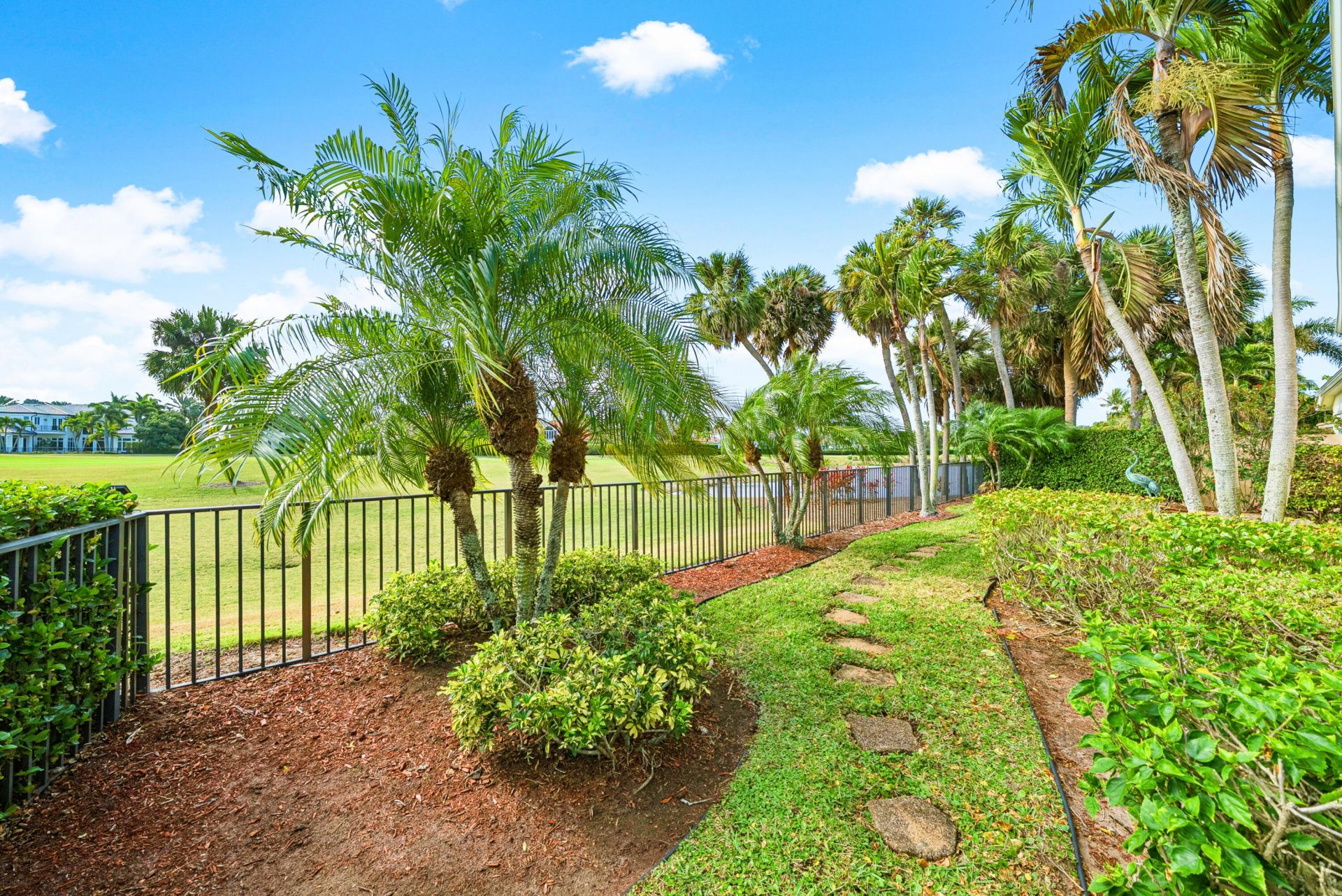 522 Les Jardin Drive, Palm Beach Gardens, FL 33410 Photo