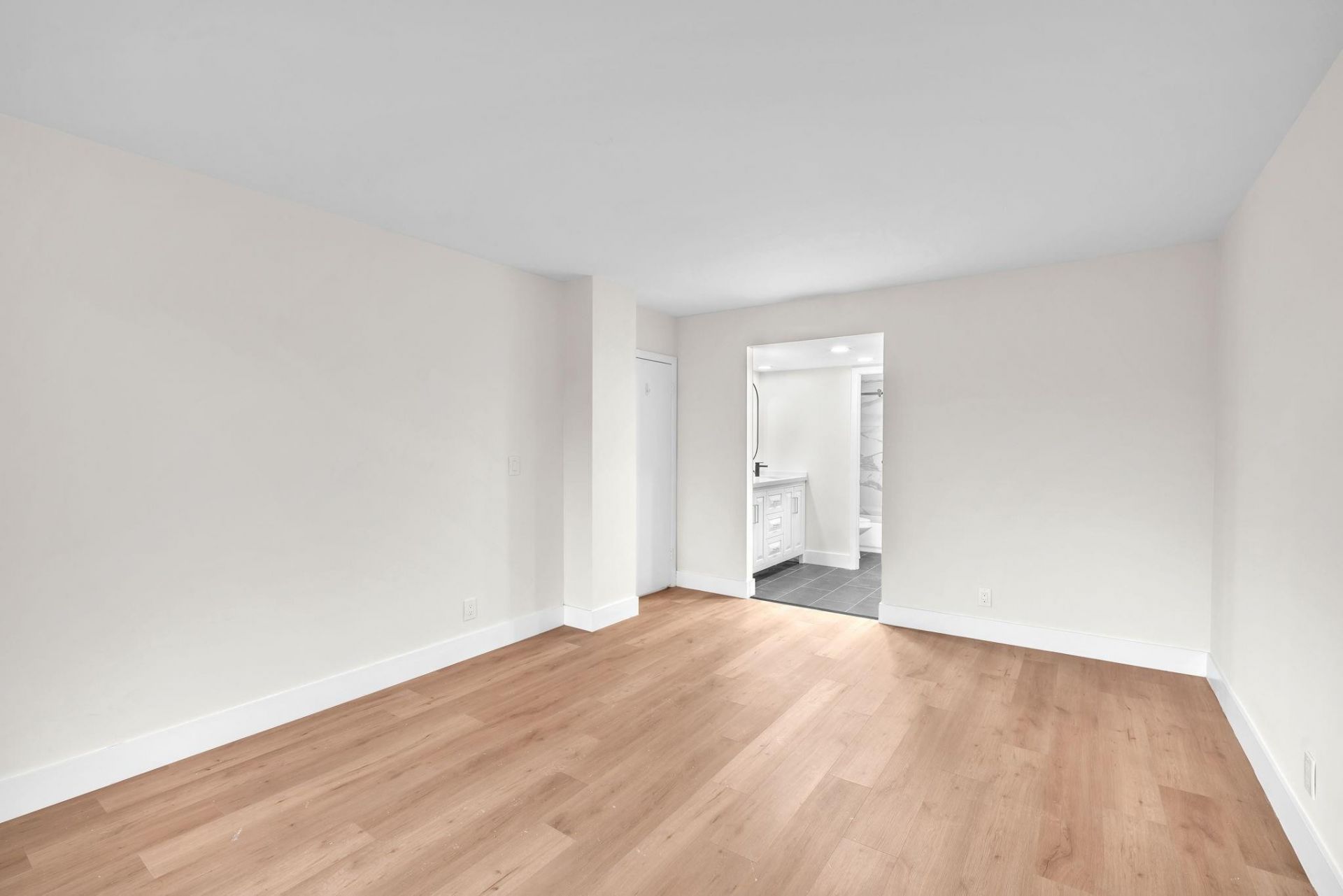 3900 N Hills Drive, Unit 414, Hollywood, FL 33021 Photo