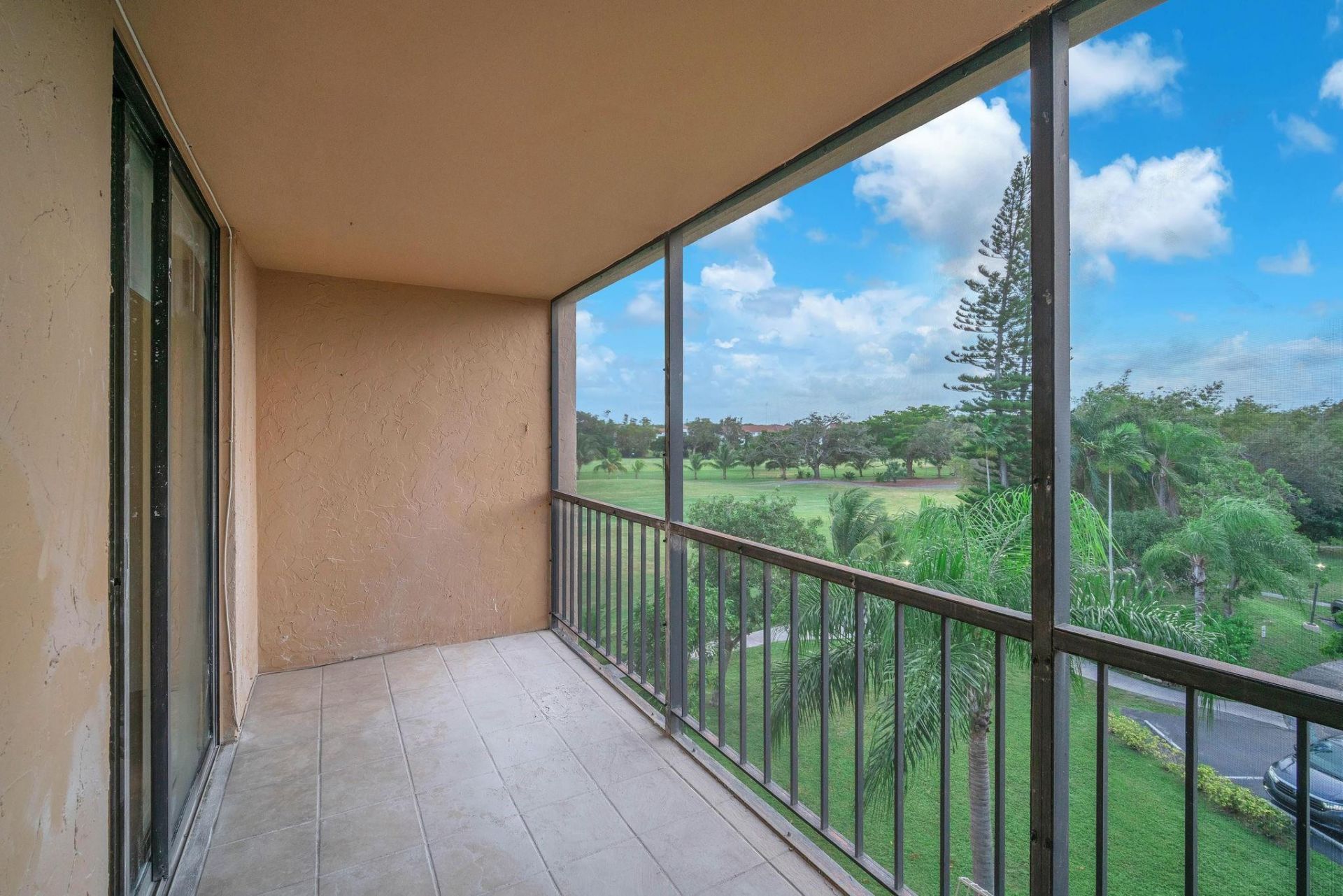 3900 N Hills Drive, Unit 414, Hollywood, FL 33021 Photo