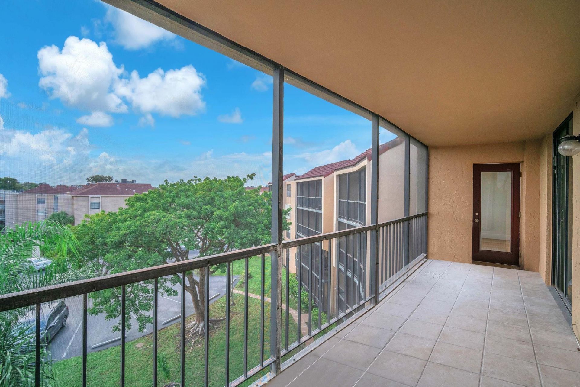 3900 N Hills Drive, Unit 414, Hollywood, FL 33021 Photo