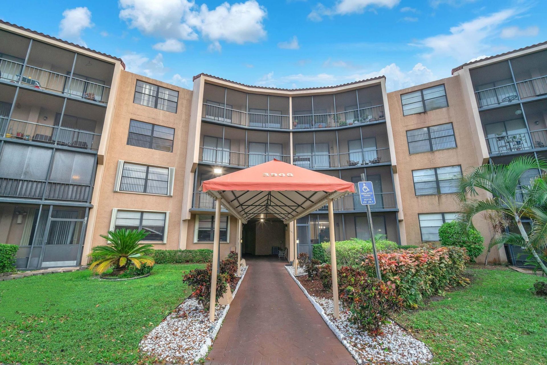 3900 N Hills Drive, Unit 414, Hollywood, FL 33021 Photo