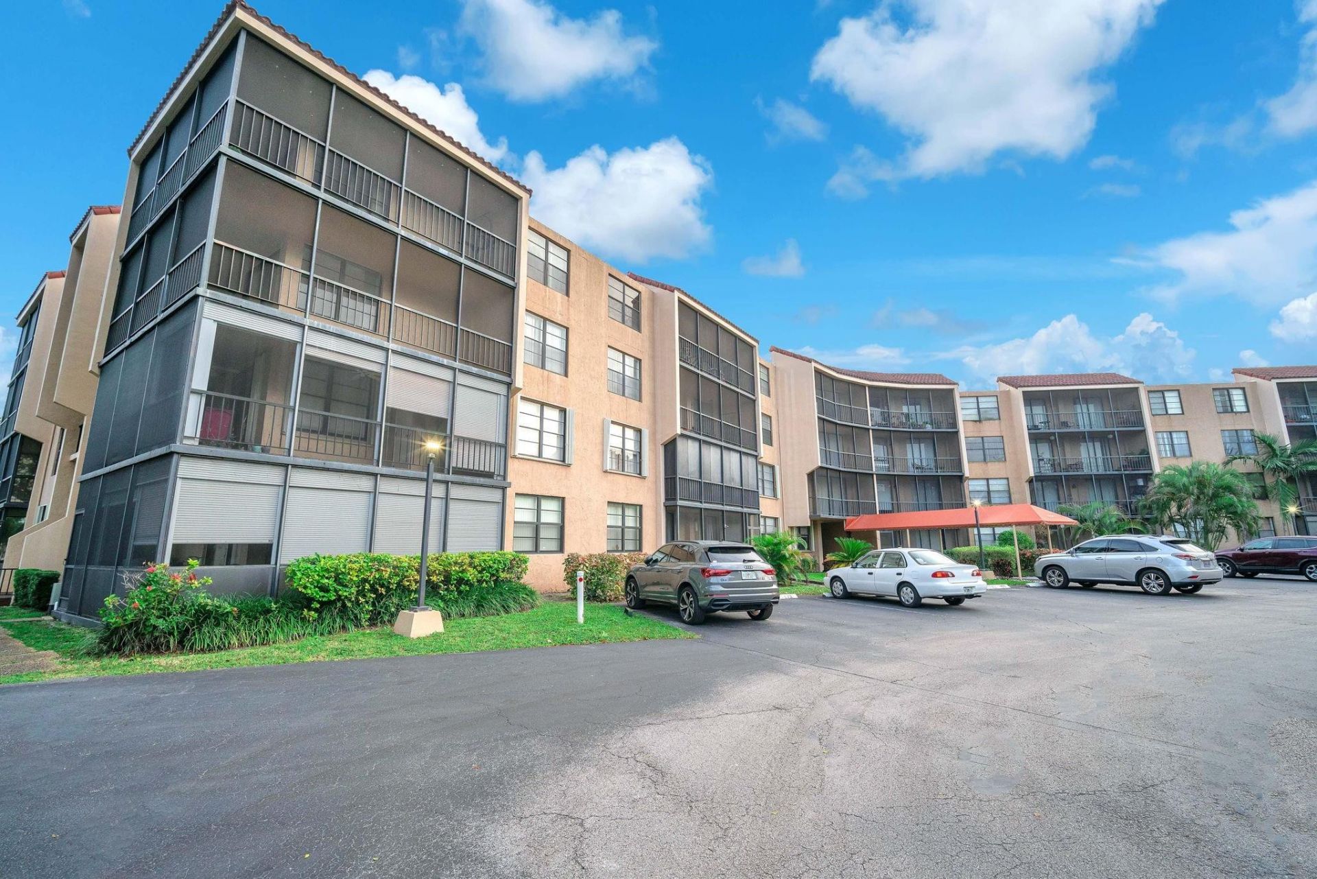 3900 N Hills Drive, Unit 414, Hollywood, FL 33021 Photo