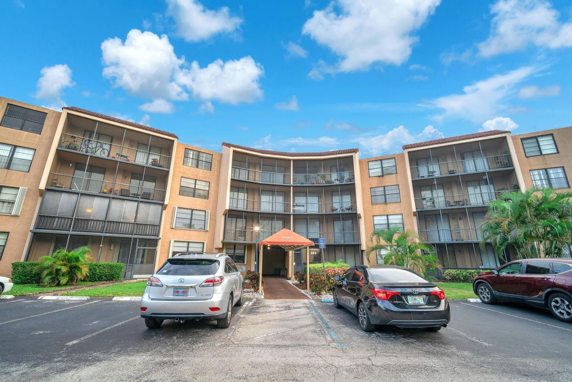 3900 N Hills Drive, Unit 414, Hollywood, FL 33021 Photo