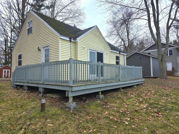 2744 Cottage Drive, Orleans, MI 48865