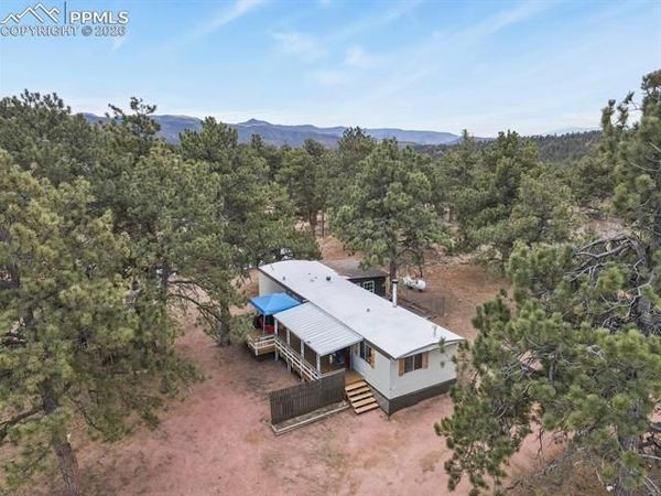 957 Arapahoe Drive, Florissant, CO 80816
