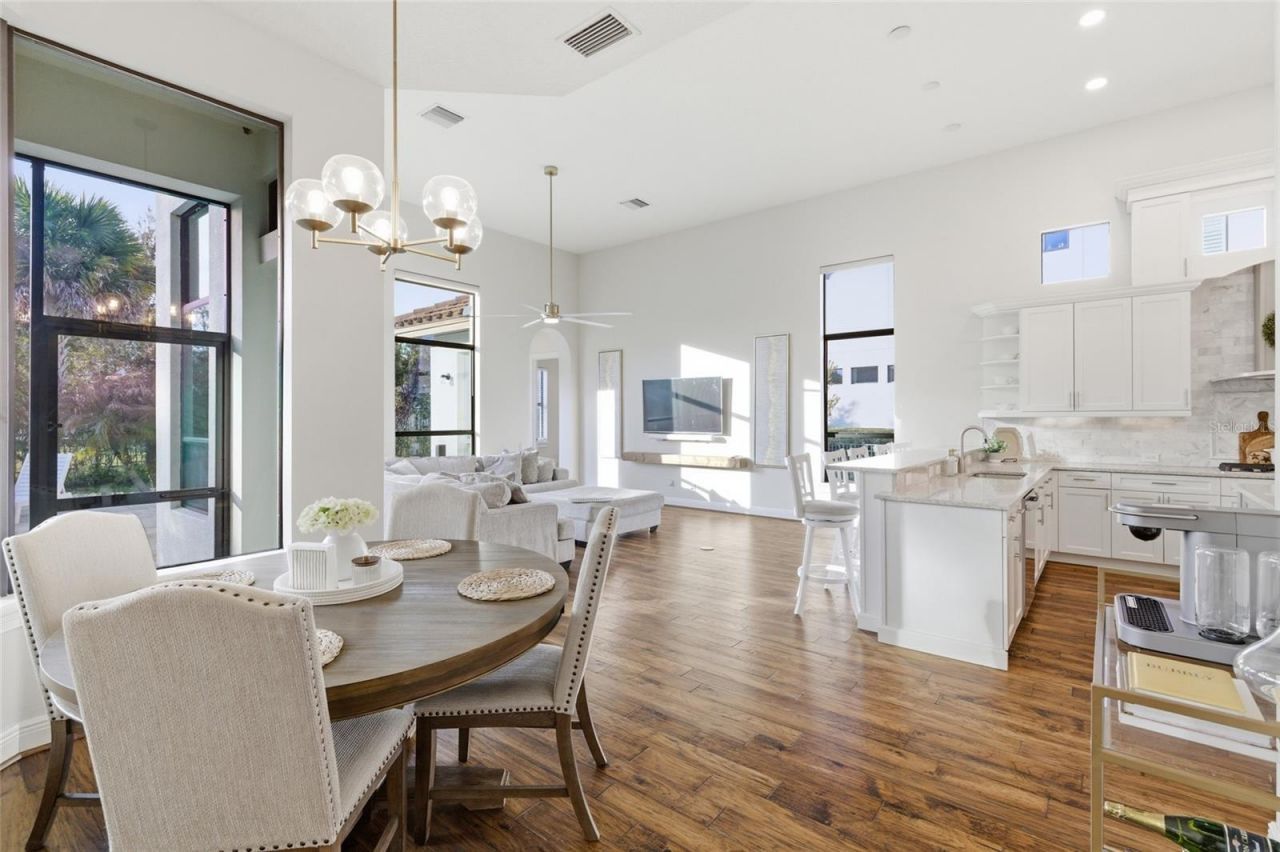 16406 Chapman Crossing Drive, Lithia, FL 33547 Photo