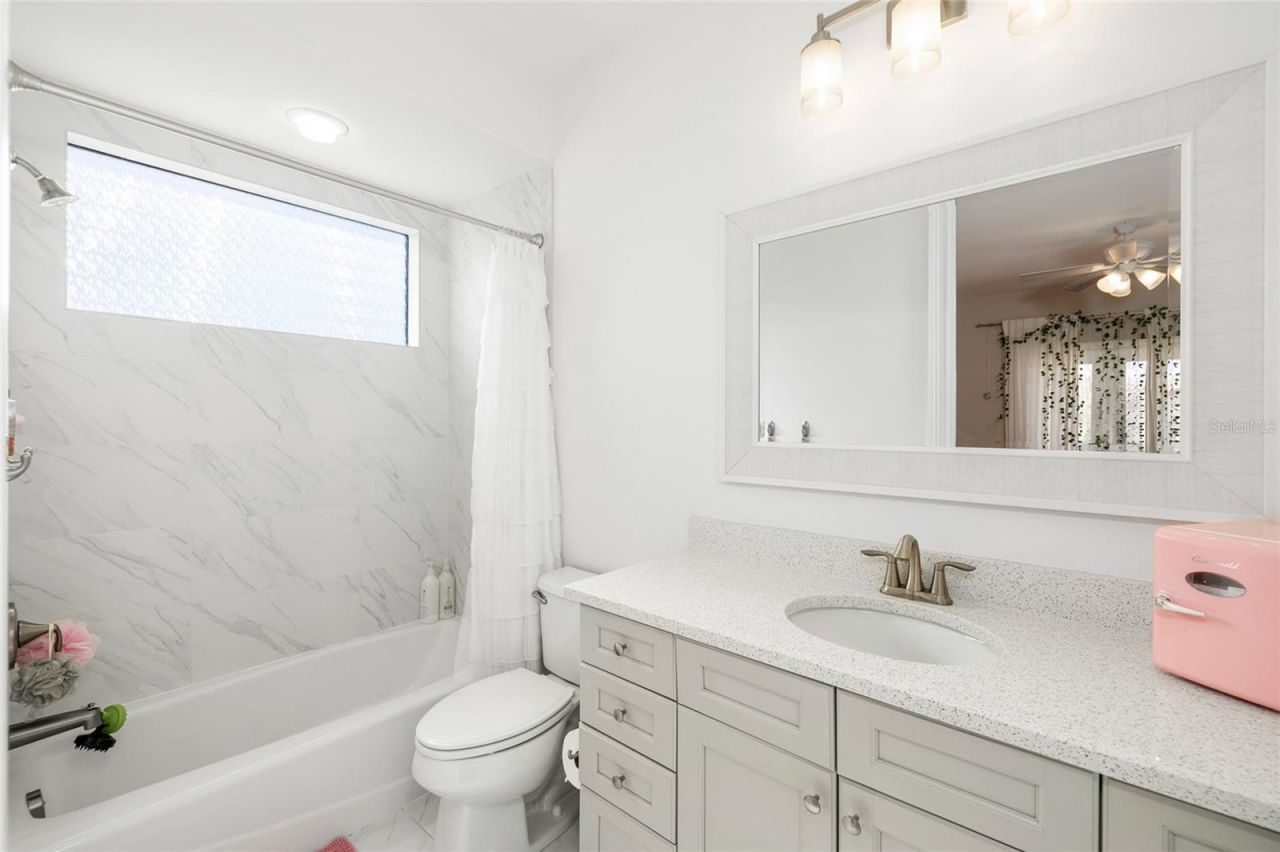 16406 Chapman Crossing Drive, Lithia, FL 33547 Photo