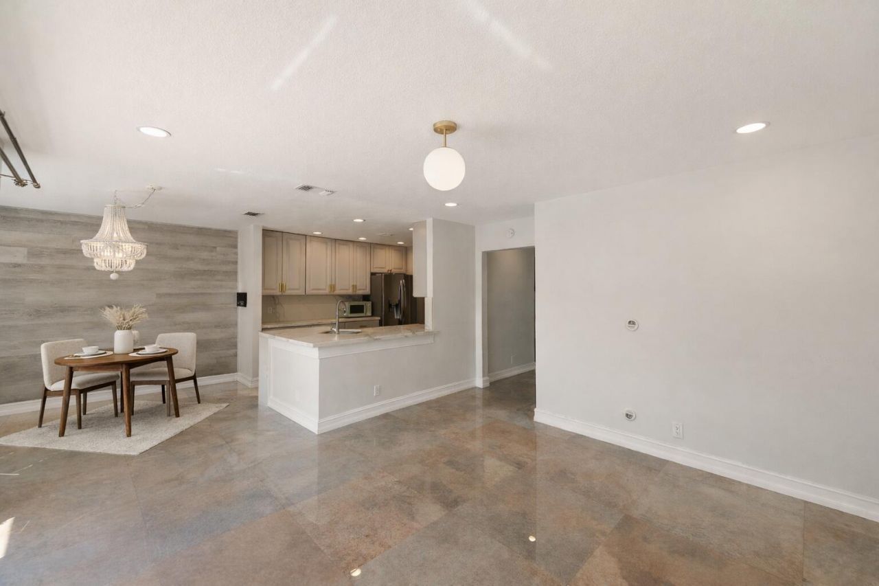 21669 Town Place Drive, Boca Raton, FL 33433 Photo