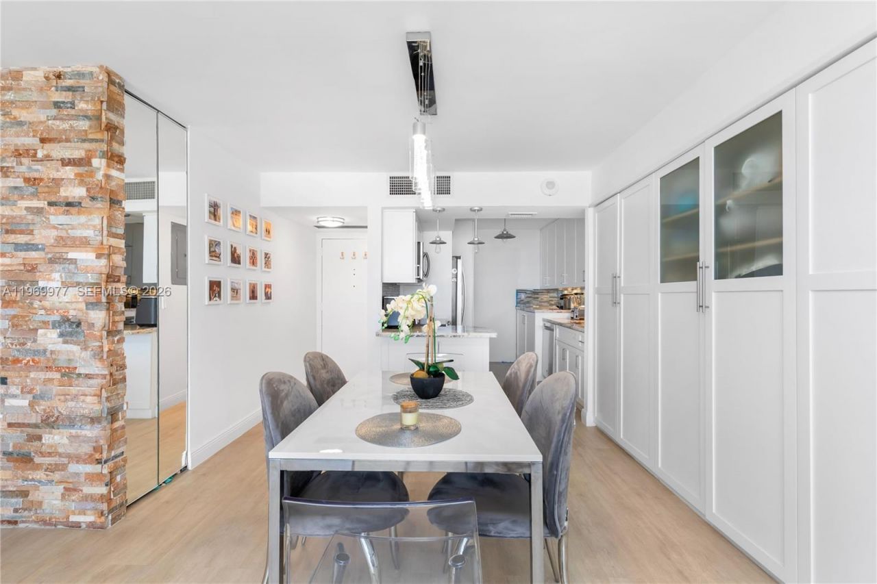 2101 S Ocean Dr, Unit 2804, Hollywood, FL 33019 Photo