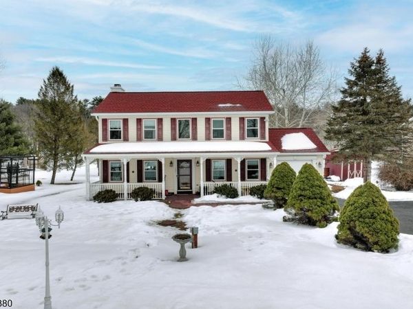 101 Race Track Ci, Montague, NJ 07827