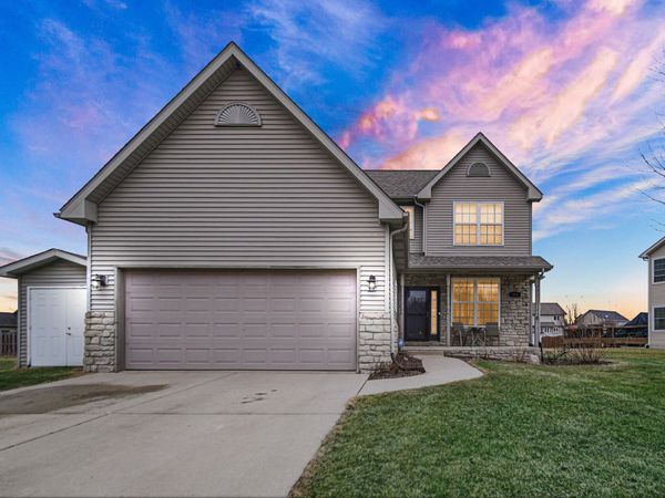 215 Talon Drive, Valparaiso, IN 46385
