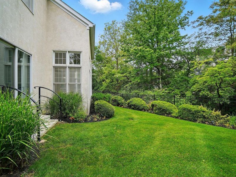 1940 Scioto Pointe Drive, Columbus, OH 43221 Photo 11