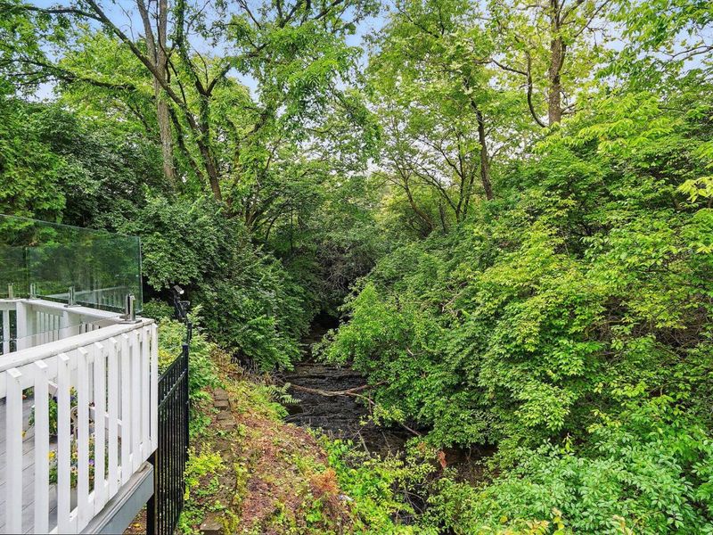 1940 Scioto Pointe Drive, Columbus, OH 43221 Photo 17