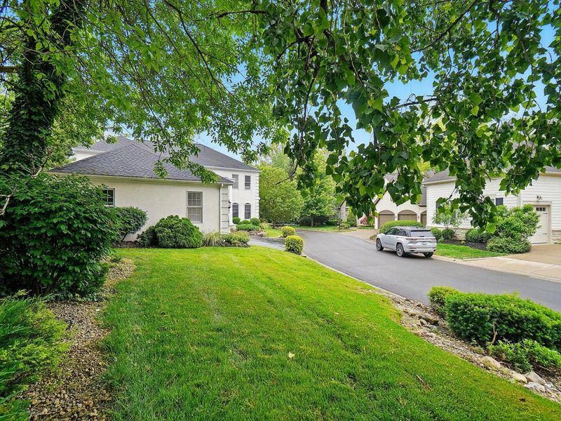 1940 Scioto Pointe Drive, Columbus, OH 43221 Photo 9