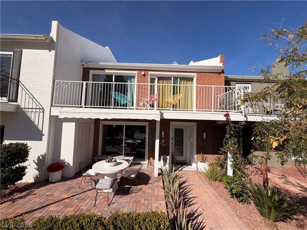 1108 Tam O Shanter, Las Vegas, NV 89109