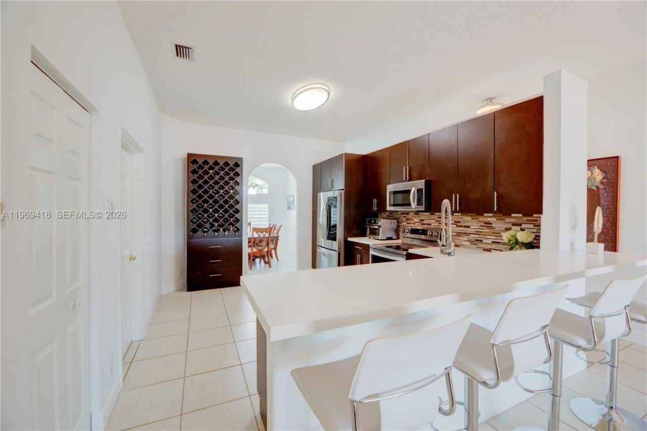 4310 Diamond Way, Weston, FL 33331 Photo