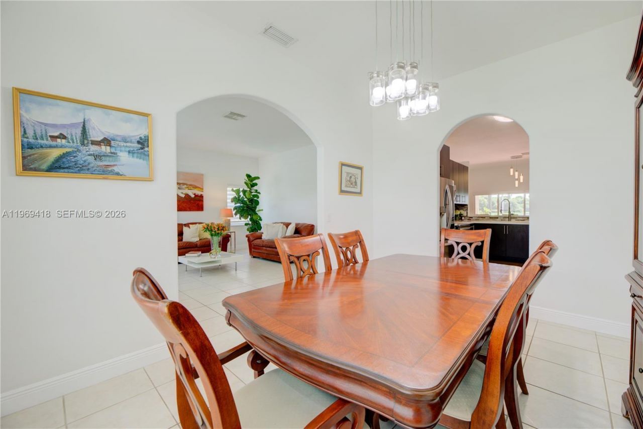 4310 Diamond Way, Weston, FL 33331 Photo