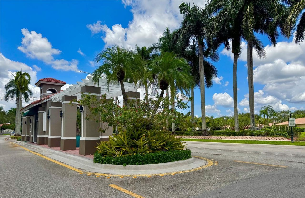 4310 Diamond Way, Weston, FL 33331 Photo