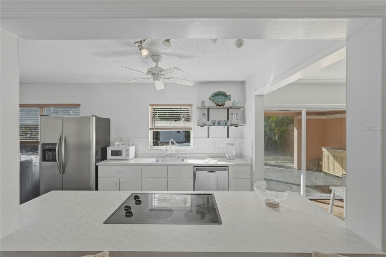 3515 Country Club Way S, Saint Petersburg, FL 33712 Photo