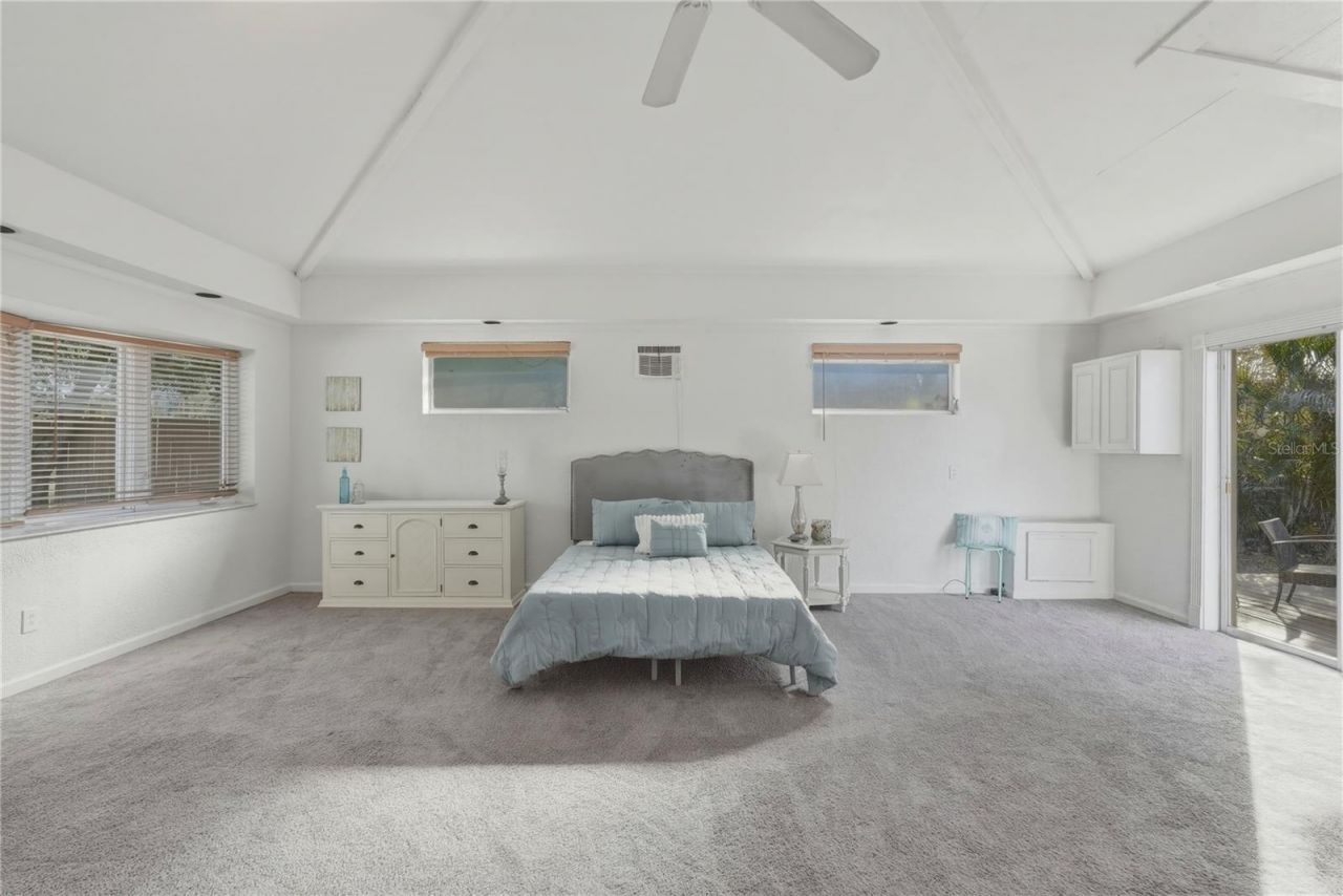 3515 Country Club Way S, Saint Petersburg, FL 33712 Photo