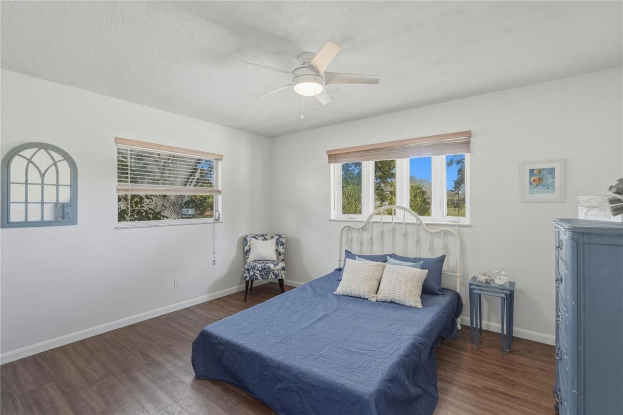 3515 Country Club Way S, Saint Petersburg, FL 33712 Photo