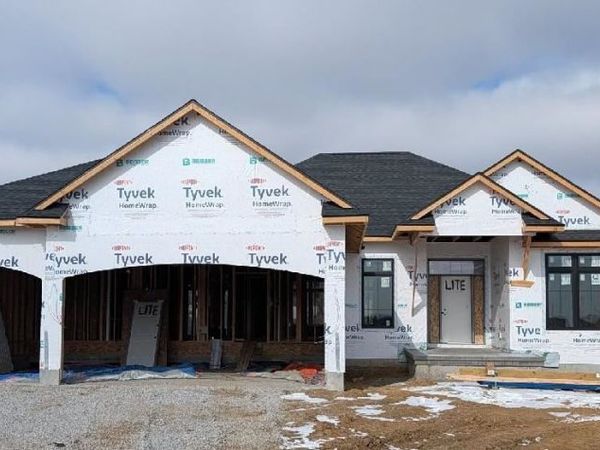 3067 Ridgeview Cir, Coralville, IA 52241