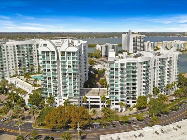 7910 Harbor Island Dr , Unit 405, North Bay Village, FL 33141